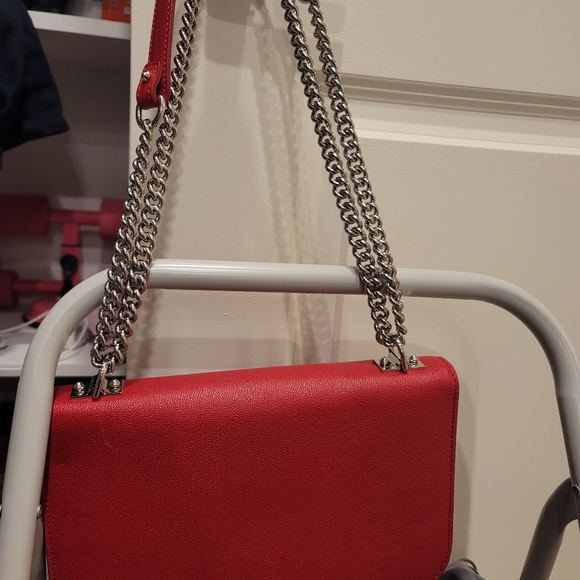 Alexander McQueen Crossbody and Shoulder leather chain Bag - Picture 4 of 15